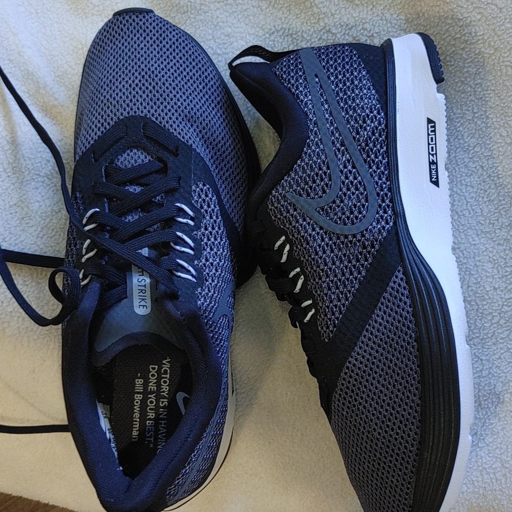 Nike Zoom shoes size 7 - Picture 3 of 5